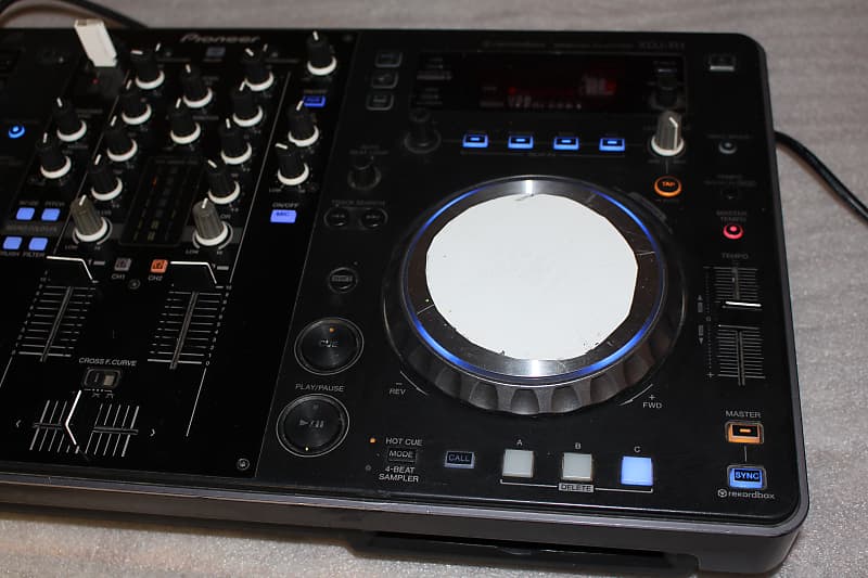 Pioneer XDJ-R1 DJ Controller with rekordbox | Reverb Canada