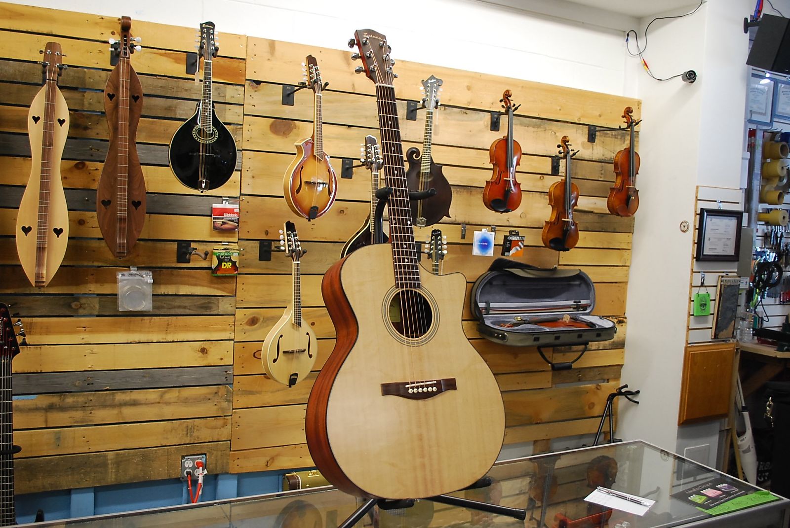 Eastman ac122ce shop