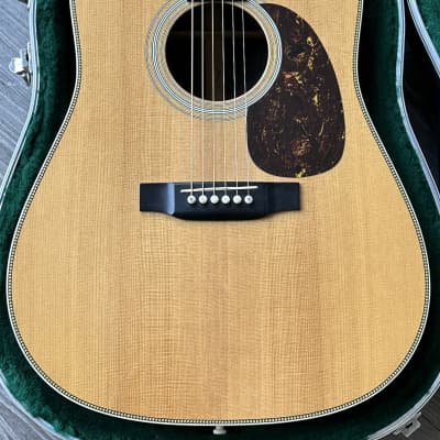 Martin HD28 Herringbone Dreadnought Excellent with Case image 1
