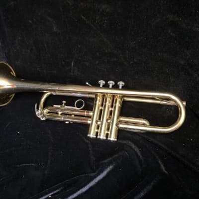 Holton T602R Bb Trumpet image 7