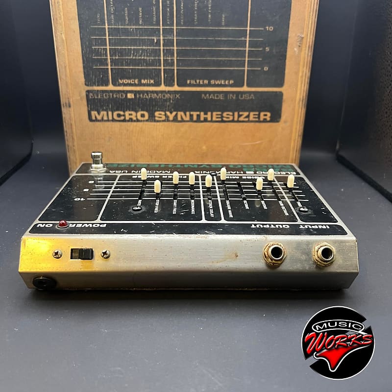 Electro-Harmonix Bass Micro Synthesizer | Reverb Canada