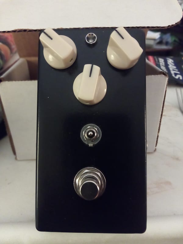 Mojo Drive エフェクター　lovekraft Lovekraft Mojo Drive Black | Reverb Canada