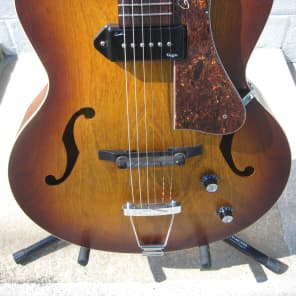 Godin 5th Avenue Kingpin Archtop Sunburst Hollowbody Guitar W/ Gig Bag image 1