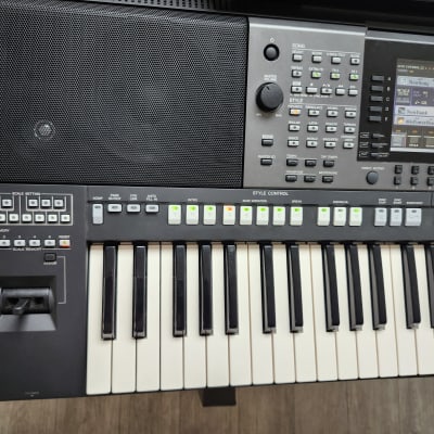 Yamaha PSR 3000 2005