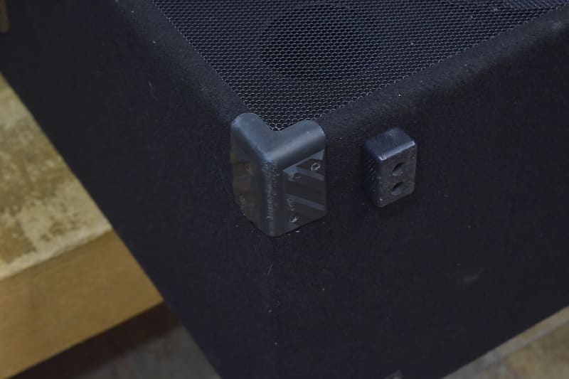 EDEN CXC-400 ハイブリッドベースギターアンプ Eden CXC-400 CXC Solo Series 400-Watt 4x10