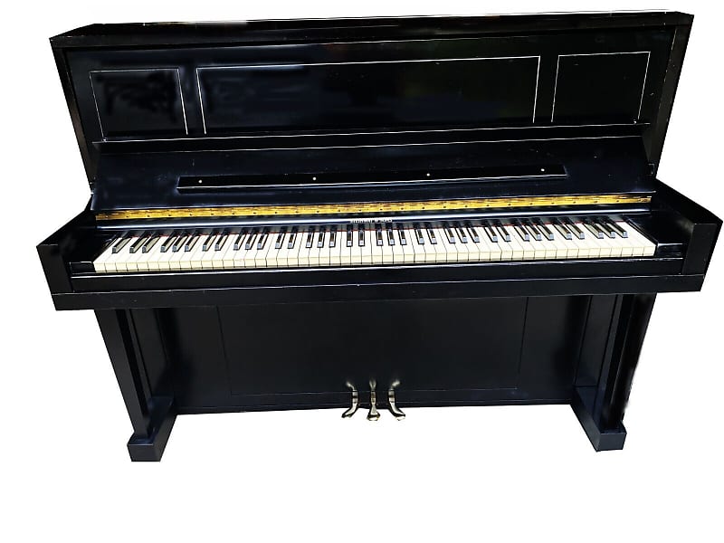Steinway & Sons Upright piano 1098 model image 1