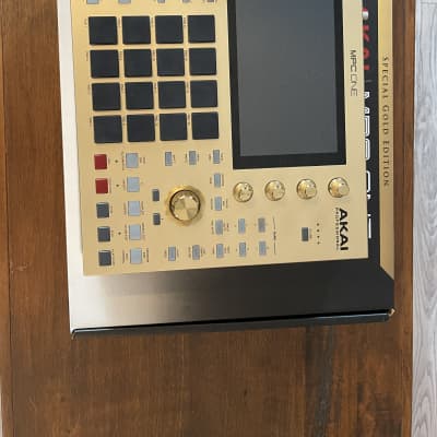 Akai MPC One Standalone MIDI Sequencer Gold Edition 2020 - Present - Gold image 4