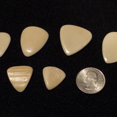 18 pcs. unique Woolly Mammoth Ivory Guitar Picks image 15