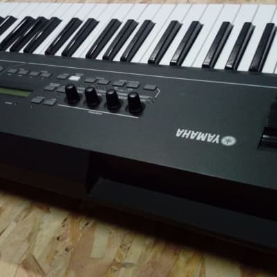 Yamaha KX 61  Keys Controller midi 61 keys imagen 4
