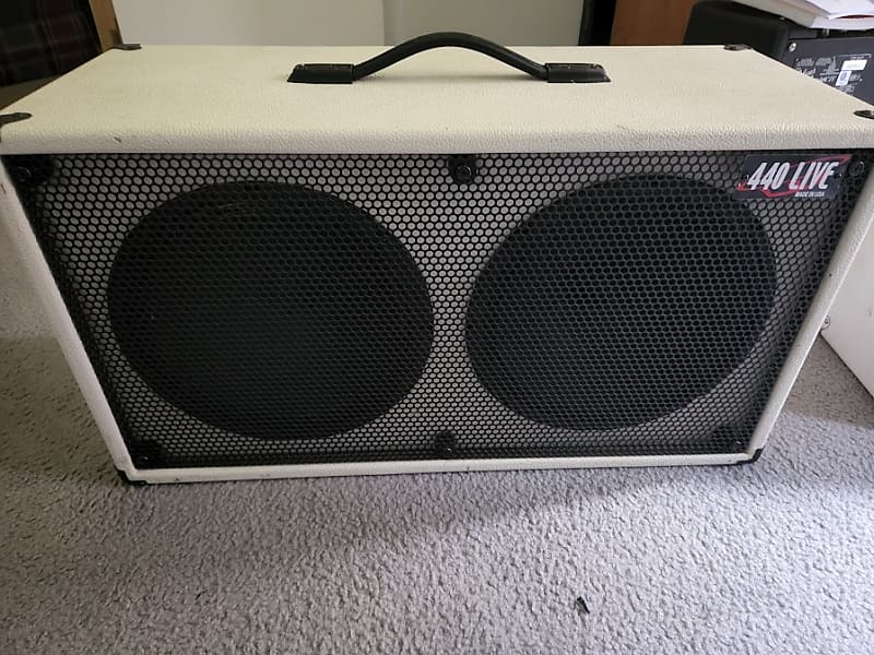 440 Live Speaker Cab White 2x12 Eminence governor Reverb