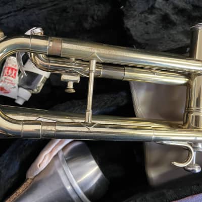 King 600 USA Trumpet With Hard Case And Extras - Needs Tune Up image 3