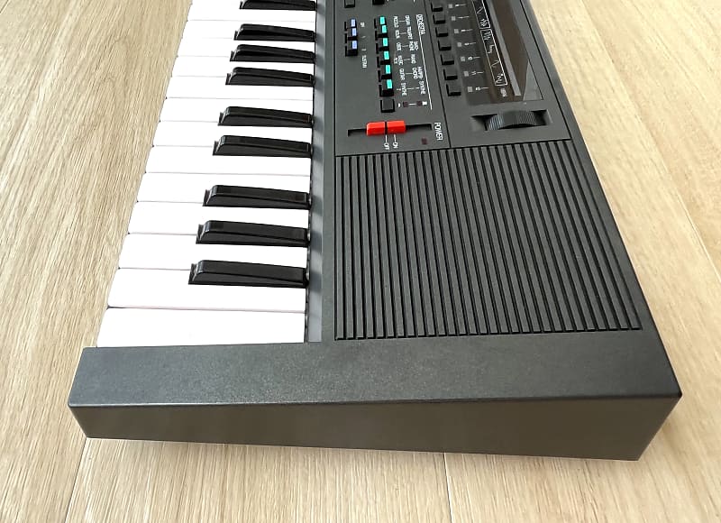 YAMAHA　ポータサウンドMK-100 Yamaha PortaSound MK-100 | Reverb Canada