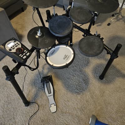 Roland TD-11K V-Drum Kit with Mesh Snare Pad 2010s - Black