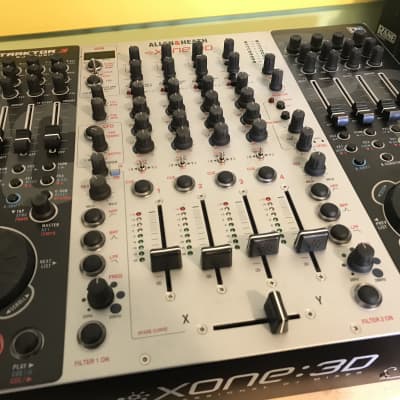 ALLEN&HEATH　xone:3D DJミキサー　【ジャンク品】　箱無し Allen and Heath Xone:3D 2000s Silver / Gray made in the UK
