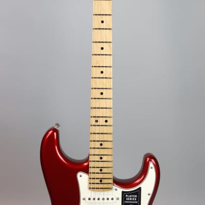 Fender Player Stratocaster MN Candy Apple Red image 3