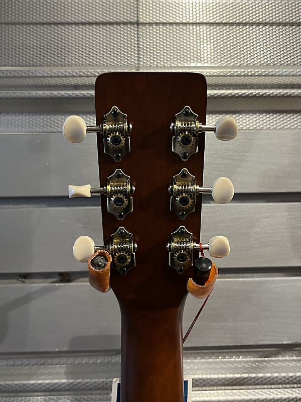 Art & Lutherie Legacy Havana Brown Q-Discrete Semi Gloss