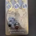 EarthQuaker Devices Space Spiral Modulated Delay Device V1