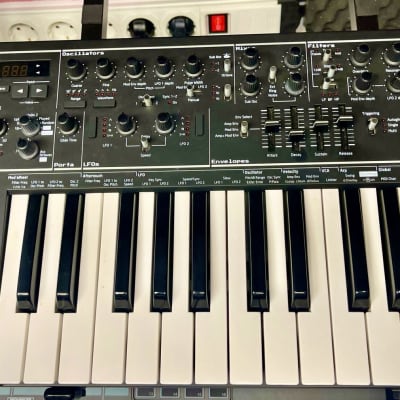 Novation AFX Station 25-Key Monophonic Synthesizer 2020 - Present - Black