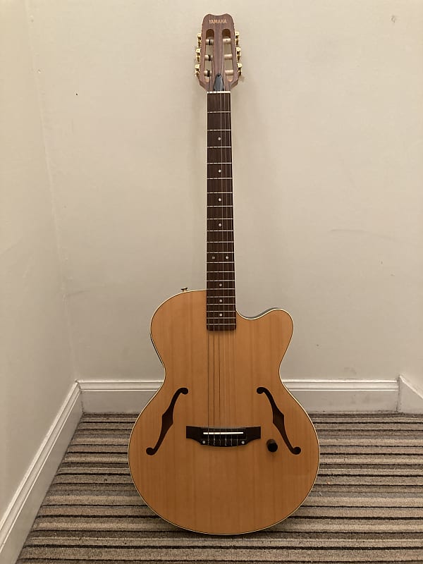 Yamaha AEX 500N Natural Spruce Reverb UK