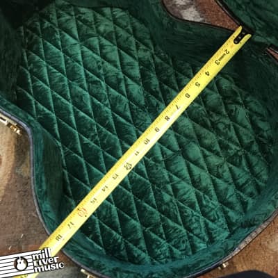 Guild Premium Humidified Archtop Wood Case Used image 5