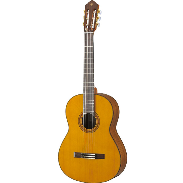 Yamaha CG162C Cedar Top Classical Guitar Natural image 1