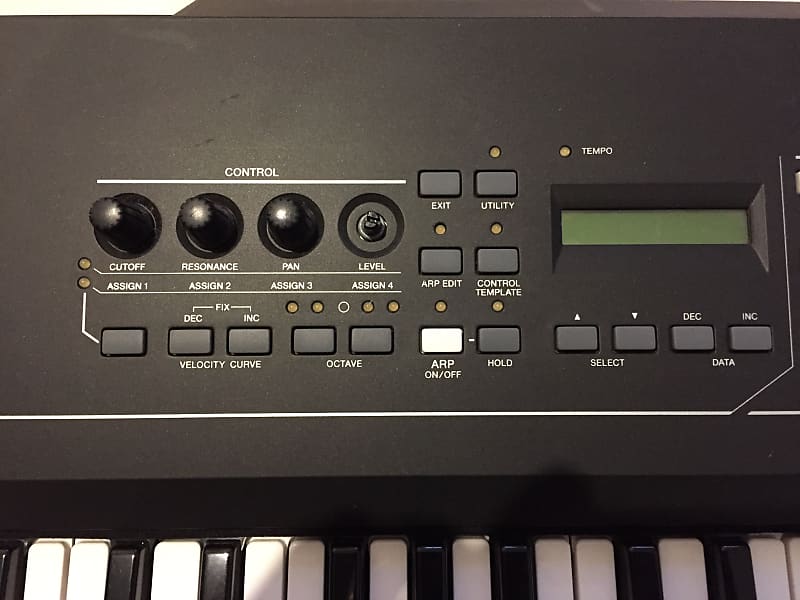 YAMAHA KX61 MIDIキーボード￼ Amazon | YAMAHA USBキーボードスタジオ KX61 | MIDI