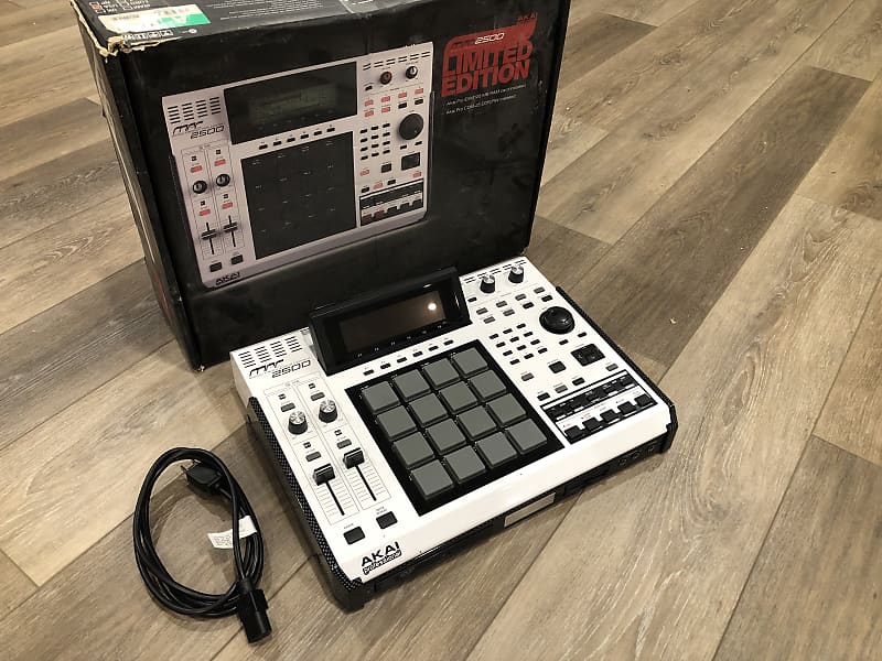 Akai Mpc 2500 MPC2500 limited edition upgrades maxed out