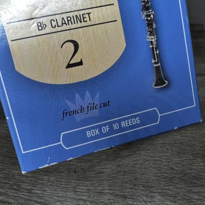 Rico Royal Bb Clarinet Reeds Strength 2 French File Cut New Open Box of 10 image 3
