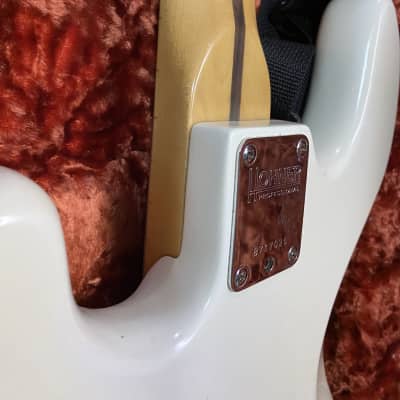 Hohner Professional PJ Bass Late 80s - Cream w hardcase image 5