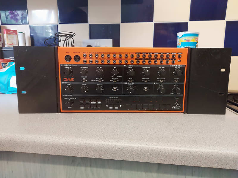 Behringer Crave 19