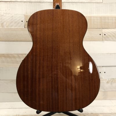Bristol BM-16 000 Spruce/Mahogany Acoustic Guitar w/Padded Gig Bag image 3