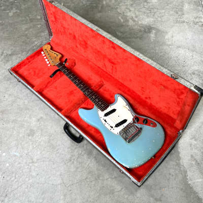 Fender Mustang (1964 - 1969) | Reverb