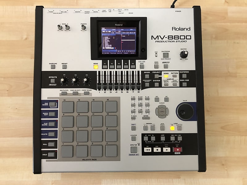 送料込】 【希少・極上品】 Roland オールインワン・サンプラー MV-8800