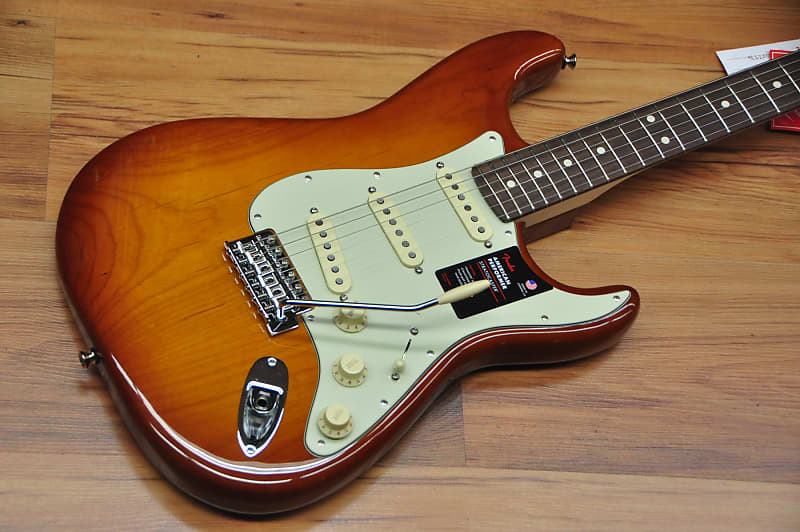 Fender American Performer Stratocaster Honeyburst | Reverb