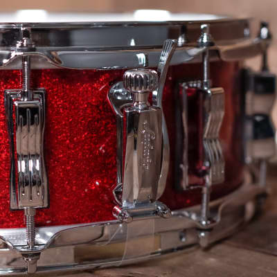 Ludwig 5" x 14" Classic Maple Snare Drum, Red Sparkle image 4