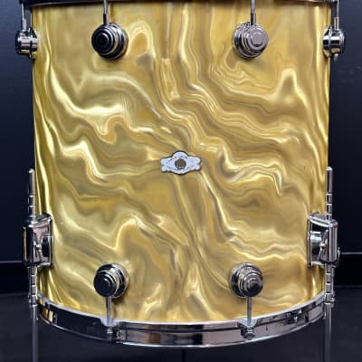 Camco 20/13/16" 1960's Oaklawn Era Drum Set - Gold Satin Flame image 8