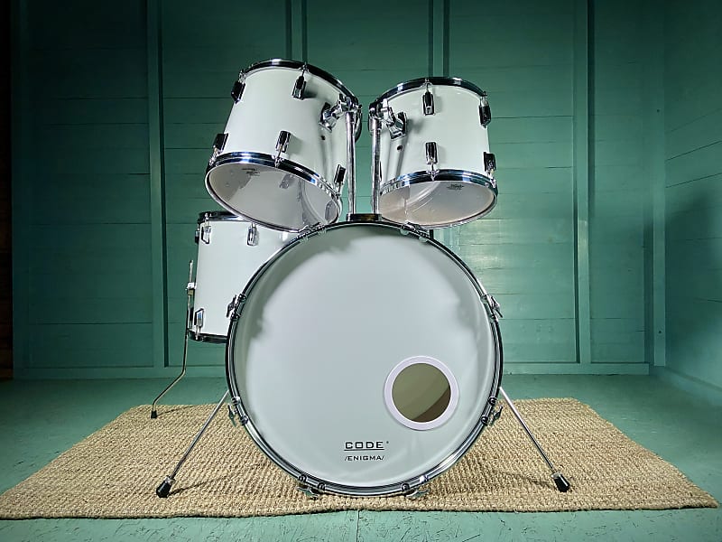 Pearl Vintage Drum Kit in White 1980's Reverb