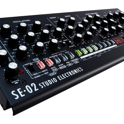 SE-02 Studio Electronics Roland