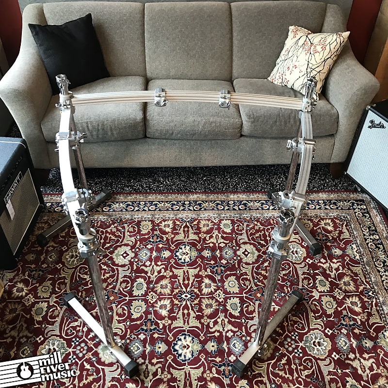 Pearl Icon Rack, 11 piece (3 curved rails, 4, posts, 4 feet) with 6 tom/cymbal clamps *used*