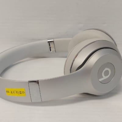 Beats by Dre A1796 image 7