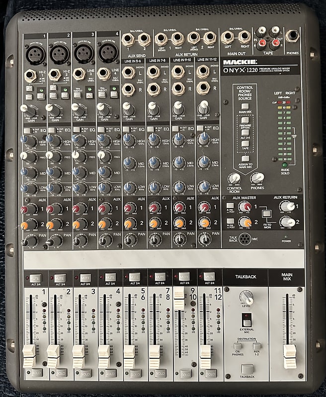 MACKIE ONYX 1220 アナログミキサー Mackie Onyx 1220 12-Channel Mixer | zZounds