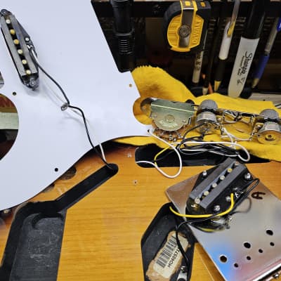 Fender Telecaster - Sunburst, MIM, Exc Condition, 2016 image 11