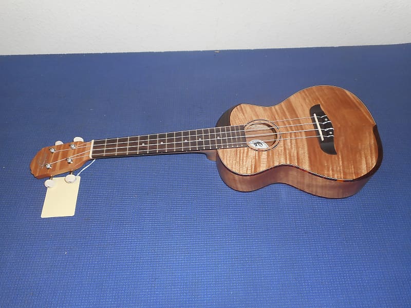 Oscar Schmidt Comfort Series OU800C Flame Maple Concert Ukulele!