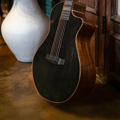Cort Modern Black Trans Black Gloss w/Case (B Stock) image 11