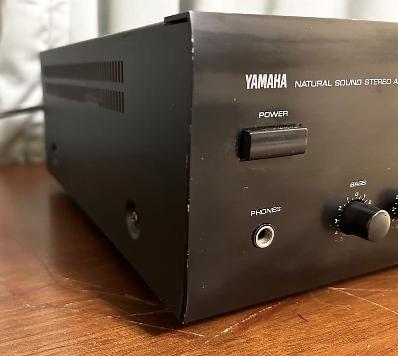 Clean 1990s Yamaha AVX-500 Stereo Amplifier - Phono Ready Clean 1990s Yamaha AVX-500 Stereo Amplifier - Phono Ready