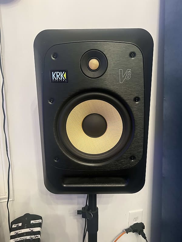 KRK V8 Series 4 2-Way 8