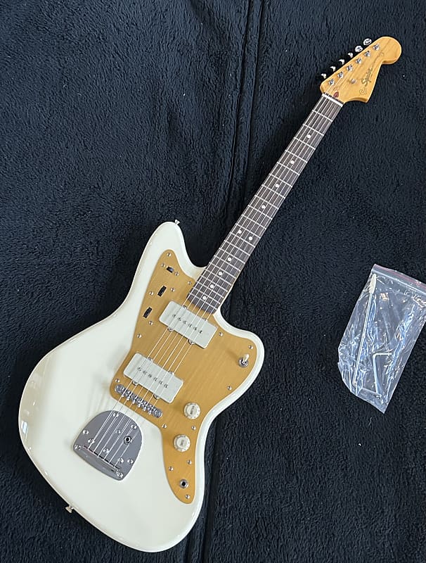 ギター Squier by Fender J Mascis Jazzmaster Amazon.com: Squier J Mascis Jazzmaster Electric Guitar, with