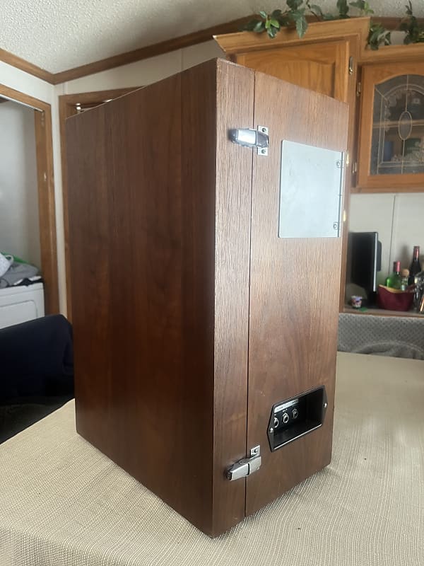 Akai M-9 - Walnut Case  			