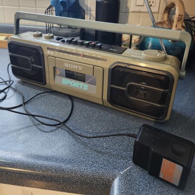 Vintage SONY CFS-950 Portable Sports BOOM BOX Radio AM FM