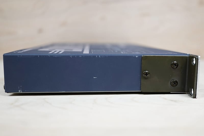 EDIROL UM-880 USB MIDI Interface/ Patcher | Reverb Canada
